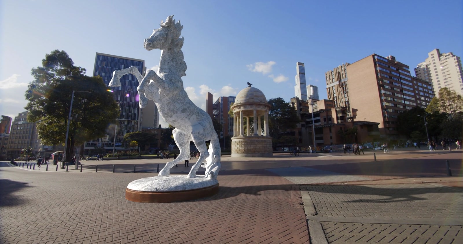 Horse statue VFX composite